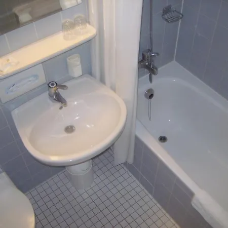 Ξενοδοχείο Am Bahnhof