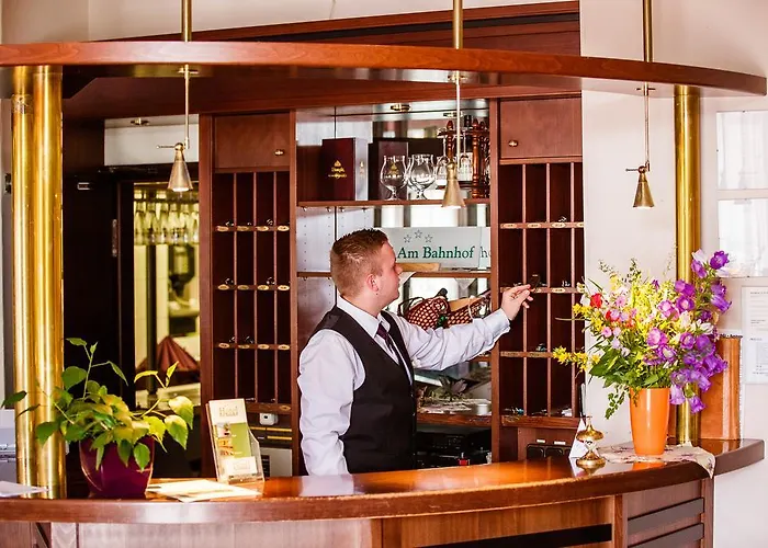 Am Bahnhof